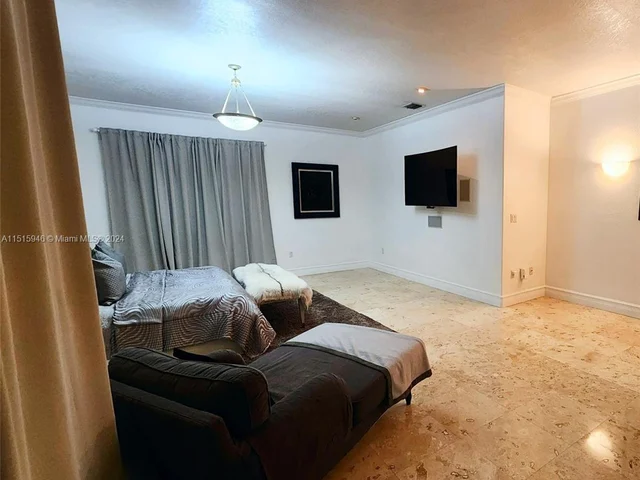 6701 SW 55th St, Miami FL 33155