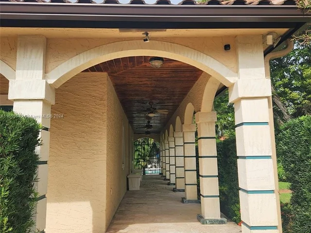 6701 SW 55th St, Miami FL 33155