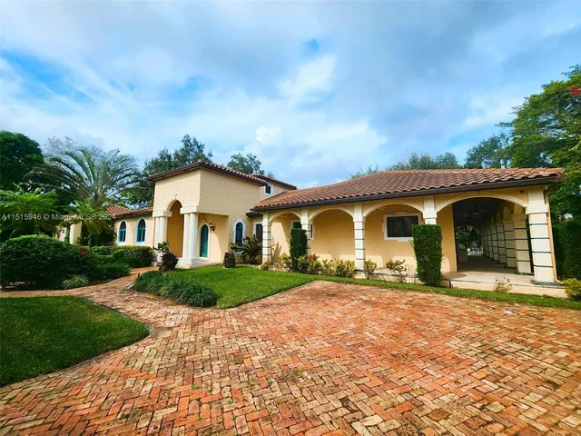 6701 SW 55th St, Miami FL 33155