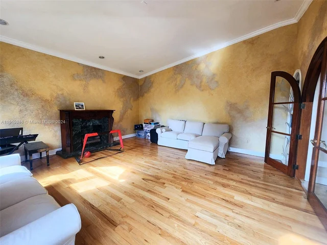 6701 SW 55th St, Miami FL 33155