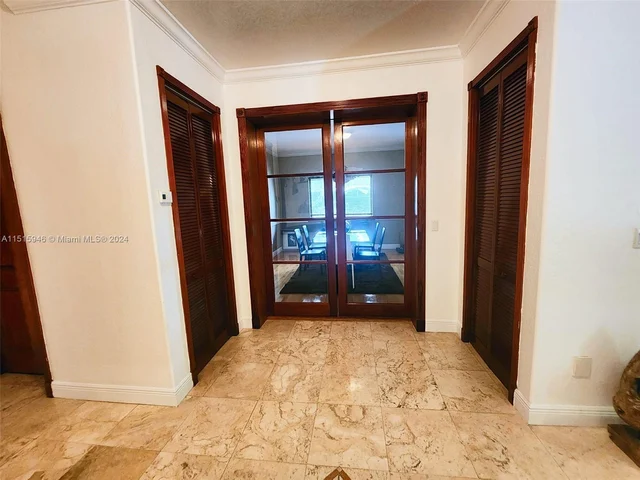 6701 SW 55th St, Miami FL 33155