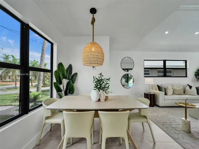 1466 NE 55th St, Fort Lauderdale FL 33334