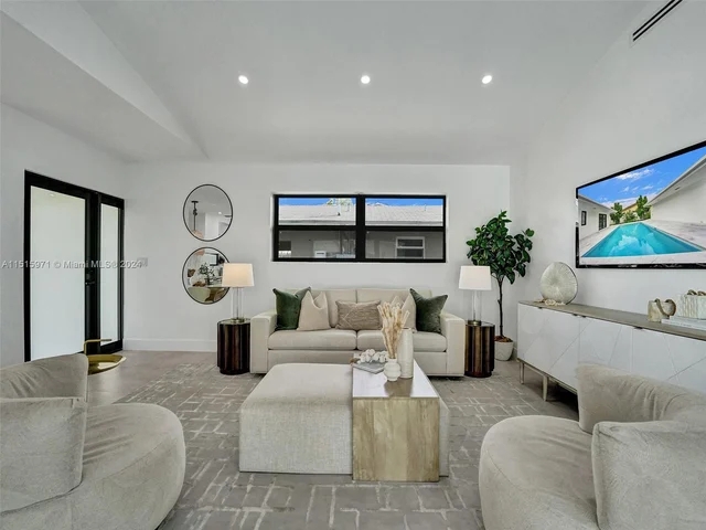 1466 NE 55th St, Fort Lauderdale FL 33334