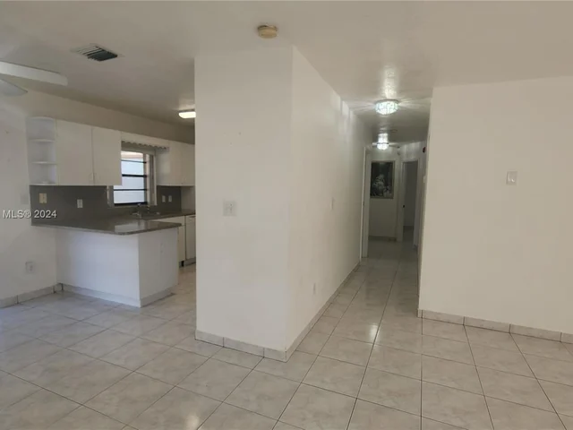 18621 SW 122nd Ct, Miami FL 33177