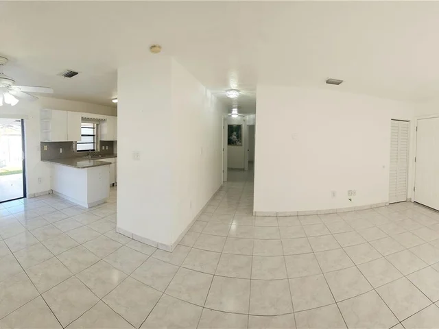 18621 SW 122nd Ct, Miami FL 33177