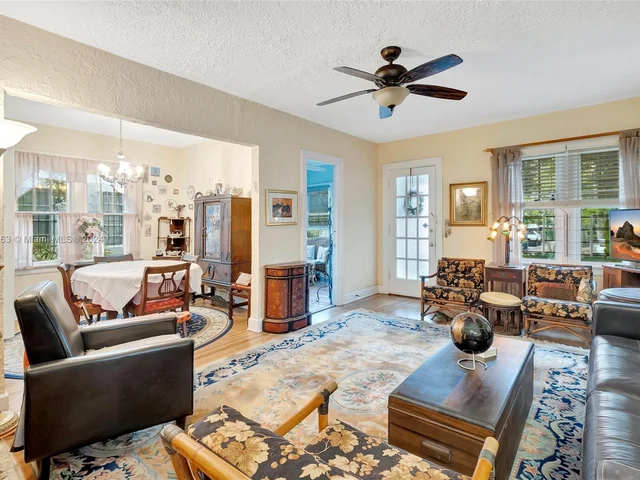 1438 Jefferson Ave, Miami Beach FL 33139