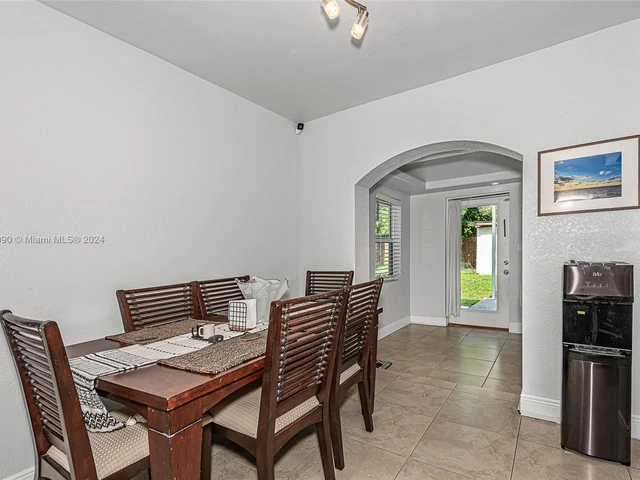 6311 Liberty St, Hollywood FL 33024