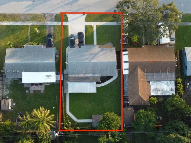 6311 Liberty St, Hollywood FL 33024