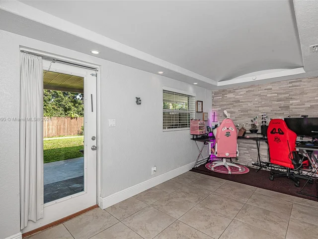 6311 Liberty St, Hollywood FL 33024