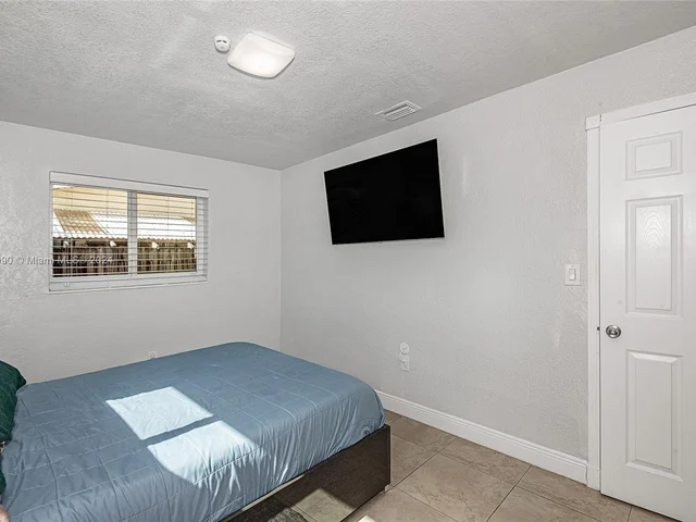 6311 Liberty St, Hollywood FL 33024