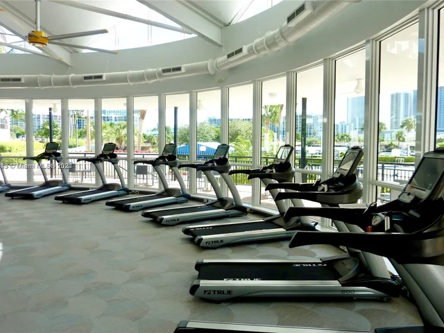 2500 Parkview Dr # 2215, Hallandale Beach FL 33009