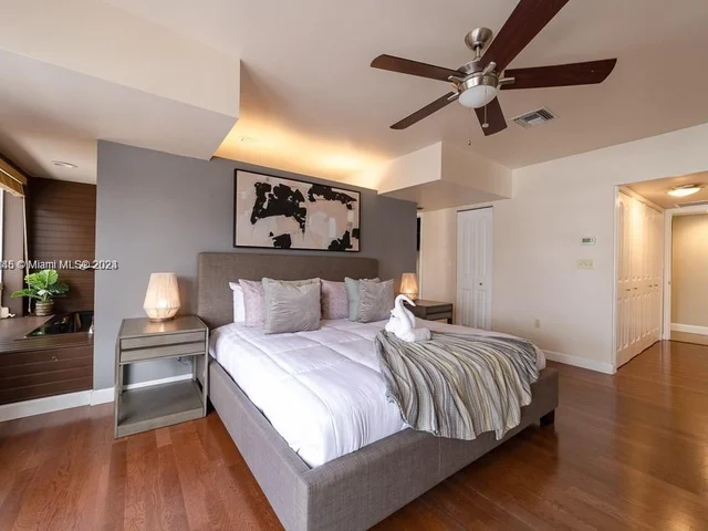 3451 NE 164th St, North Miami Beach FL 33160