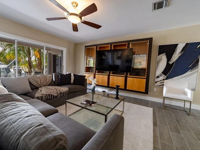 3451 NE 164th St, North Miami Beach FL 33160