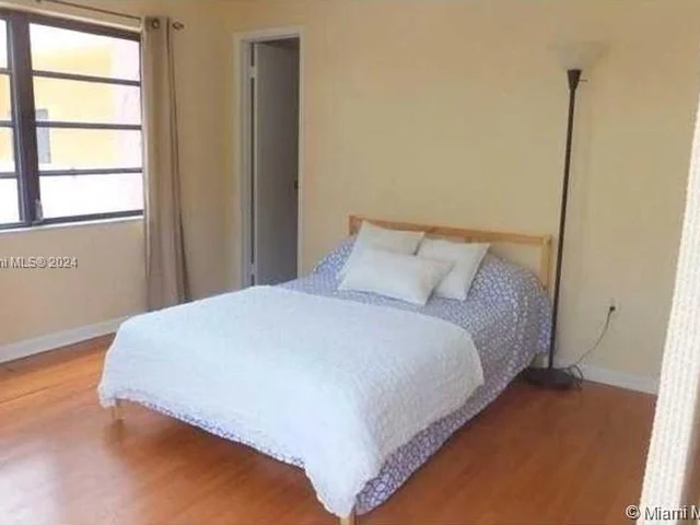 3582 NE 171 # 203, North Miami Beach FL 33160