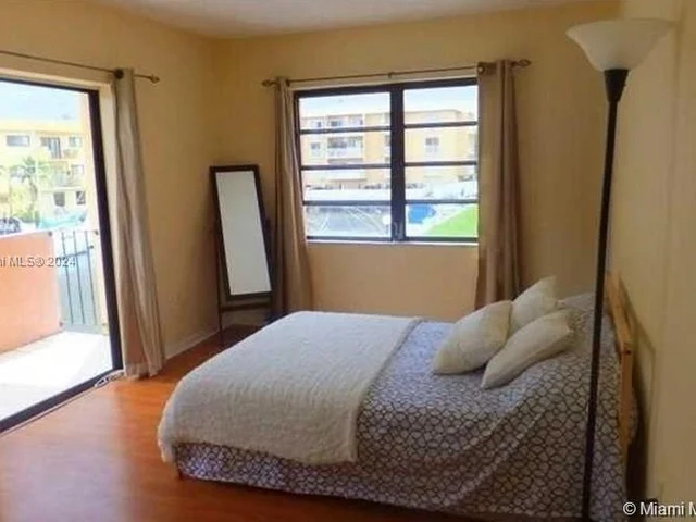 3582 NE 171 # 203, North Miami Beach FL 33160