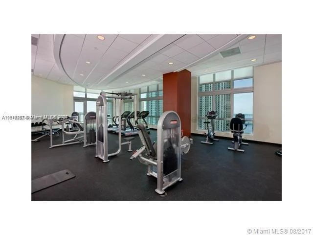 300 S Biscayne Blvd # 2406, Miami FL 33131