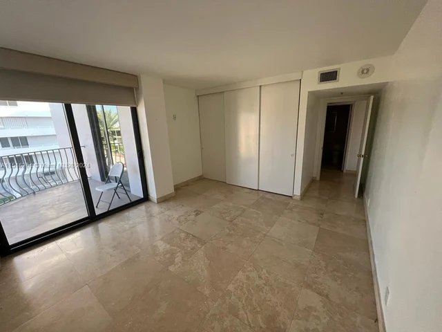 8877 Collins Ave # 404, Surfside FL 33154