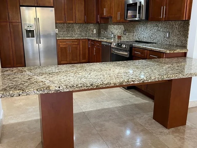 8877 Collins Ave # 404, Surfside FL 33154