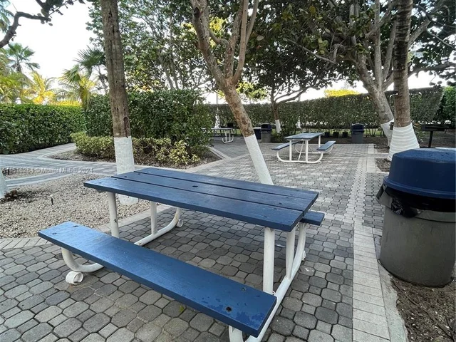 8877 Collins Ave # 404, Surfside FL 33154