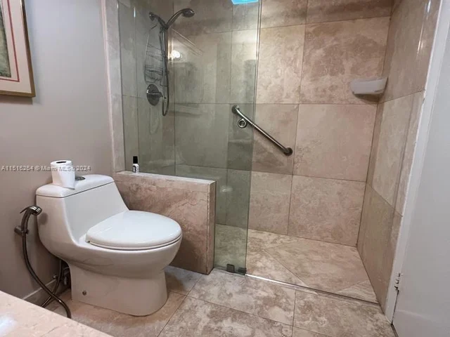 8877 Collins Ave # 404, Surfside FL 33154