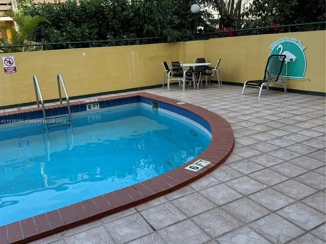 8320 NW 7th St # 313, Miami FL 33126