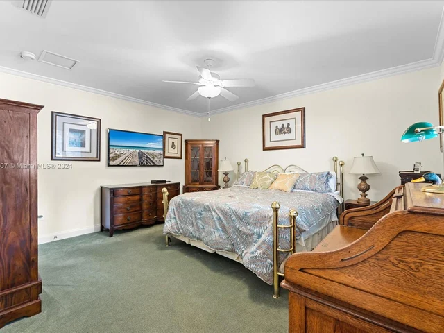 3605 N Bay Homes Dr, Miami FL 33133