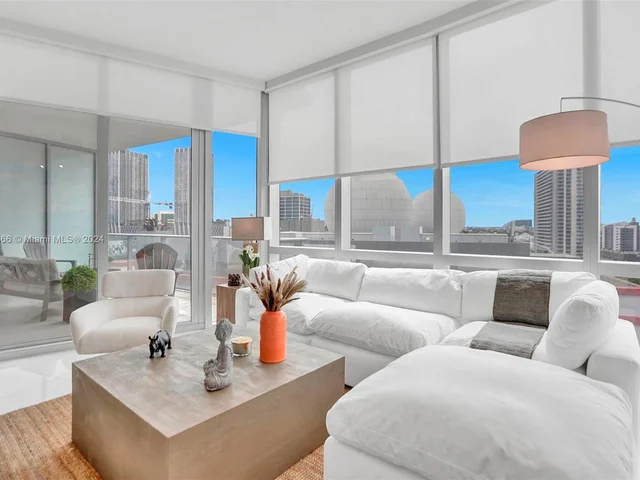 851 NE 1st Ave # 1004, Miami FL 33132