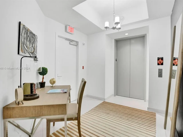 851 NE 1st Ave # 1004, Miami FL 33132