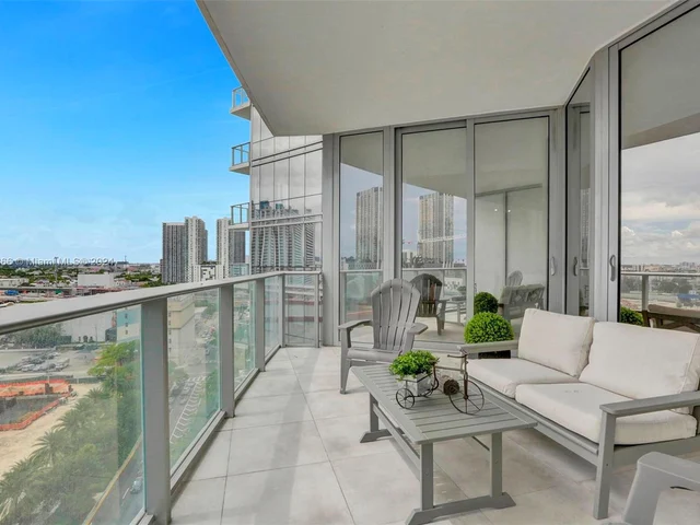 851 NE 1st Ave # 1004, Miami FL 33132