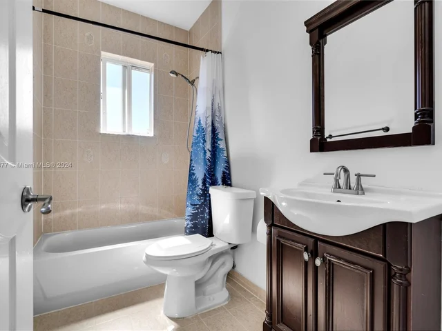 1350 NE 41st Pl, Homestead FL 33033