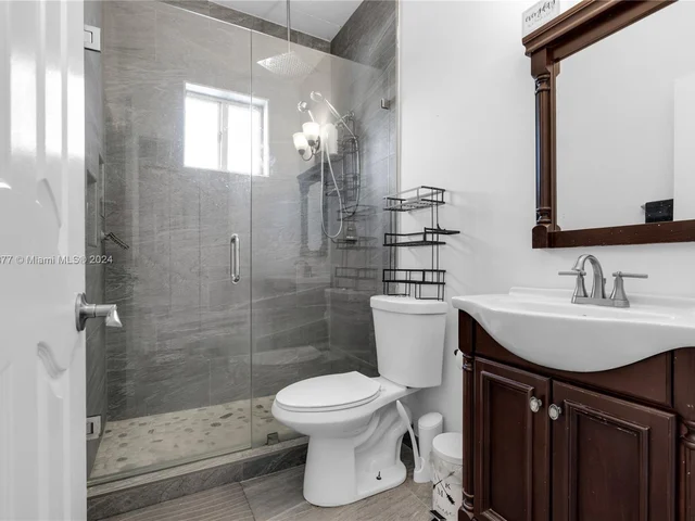 1350 NE 41st Pl, Homestead FL 33033