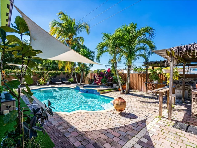 1350 NE 41st Pl, Homestead FL 33033