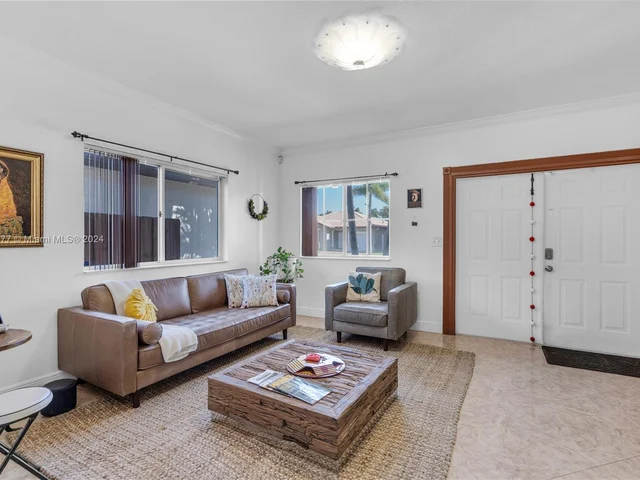 1350 NE 41st Pl, Homestead FL 33033