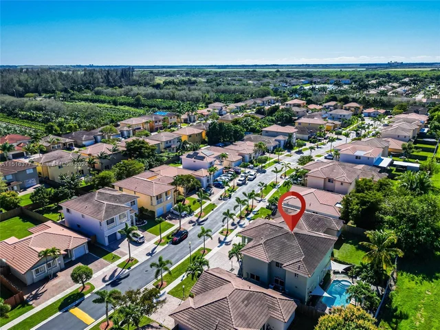 1350 NE 41st Pl, Homestead FL 33033