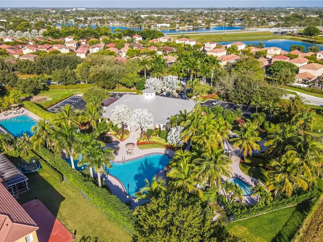 1350 NE 41st Pl, Homestead FL 33033