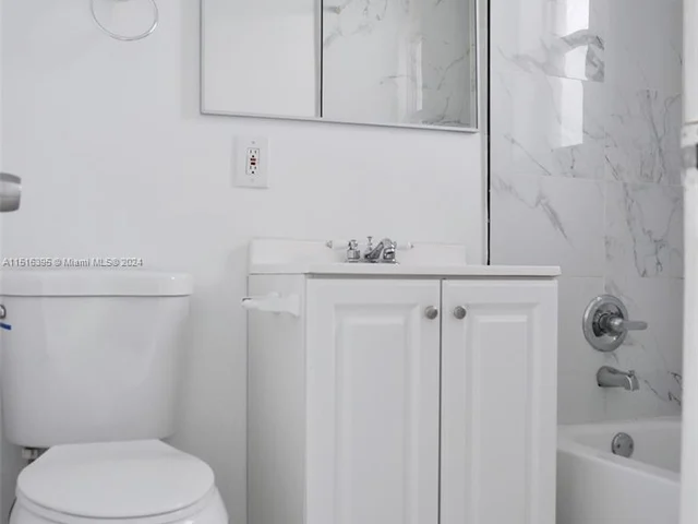 2160 Bay Dr # 7, Miami Beach FL 33141