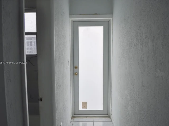 2160 Bay Dr # 7, Miami Beach FL 33141