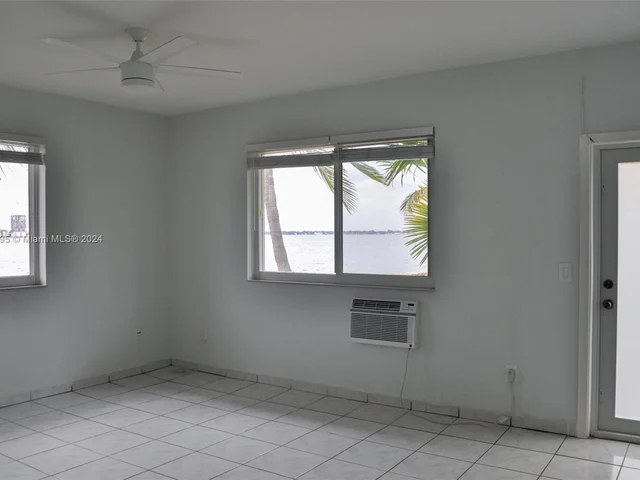2160 Bay Dr # 7, Miami Beach FL 33141