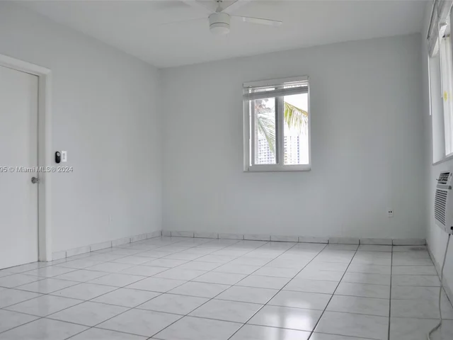 2160 Bay Dr # 7, Miami Beach FL 33141