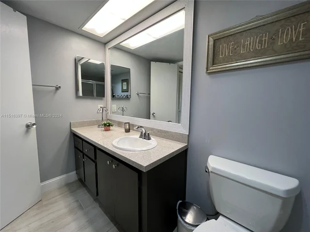 3150 N Palm Aire Dr # 404, Pompano Beach FL 33069