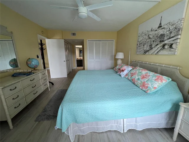 3150 N Palm Aire Dr # 404, Pompano Beach FL 33069