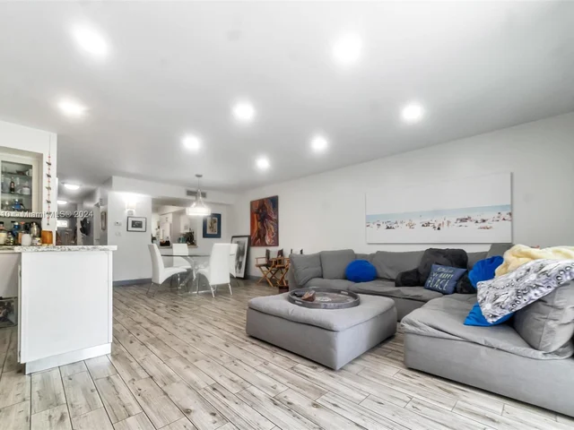 20416 NE 34th Ct # 17, Aventura FL 33180