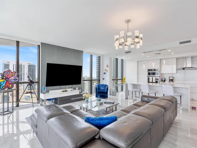 100 E Las Olas Blvd # 3201, Fort Lauderdale FL 33301