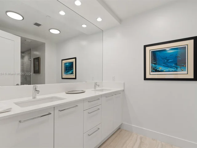 100 E Las Olas Blvd # 3201, Fort Lauderdale FL 33301