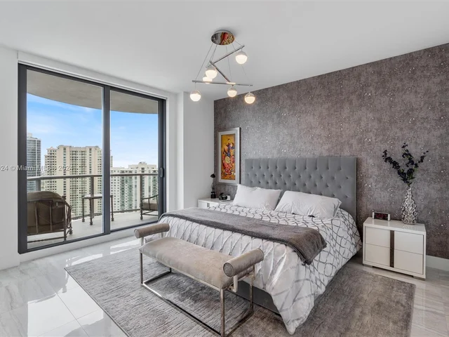 100 E Las Olas Blvd # 3201, Fort Lauderdale FL 33301