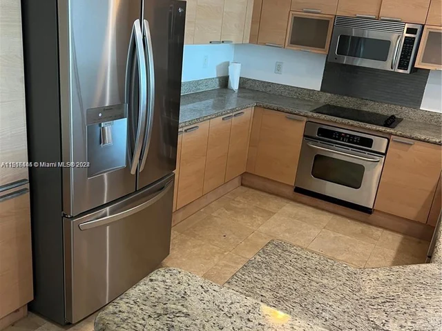 14951 Royal Oaks Ln # 1901, North Miami FL 33181