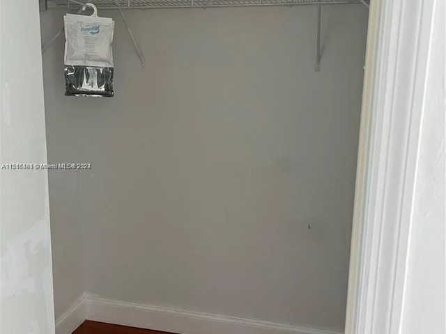 14951 Royal Oaks Ln # 1901, North Miami FL 33181