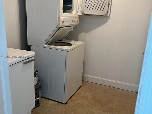 14951 Royal Oaks Ln # 1901, North Miami FL 33181