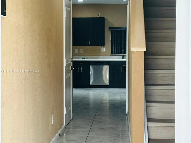 4030 NW 11th St, Lauderhill FL 33313