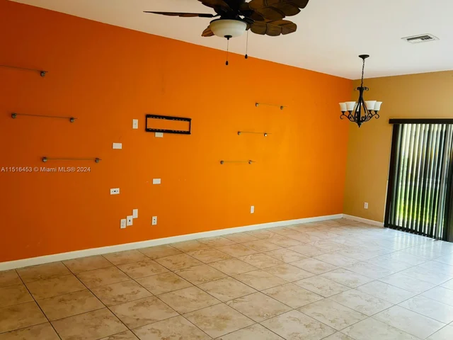 4030 NW 11th St, Lauderhill FL 33313